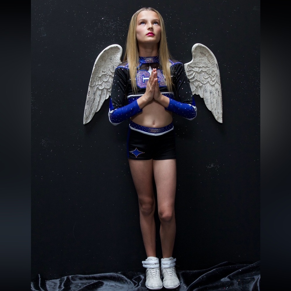 Beautiful angel wings wall decor